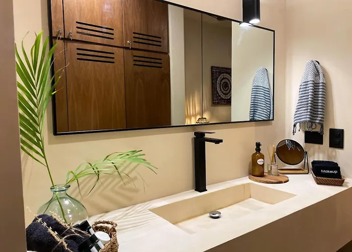 Vakantiehuis Luxury Oasis! 2 Poolsprivate & Swimupfree Extras