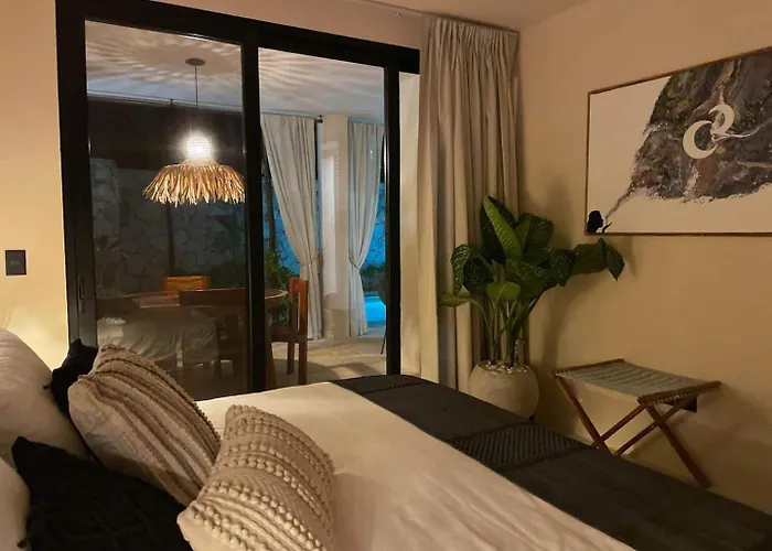 Vakantiehuis Luxury Oasis! 2 Poolsprivate & Swimupfree Extras