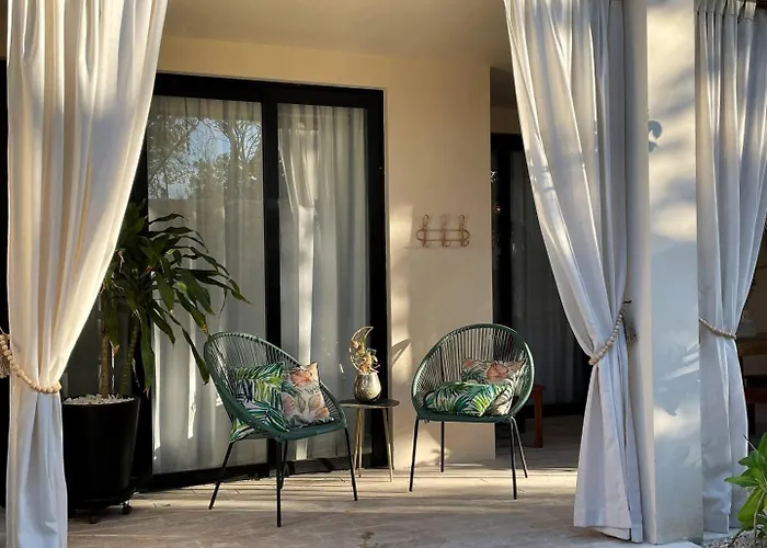 Luxury Oasis! 2 Poolsprivate & Swimupfree Extras Vakantiehuis